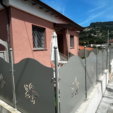 Casa Marisa Сasa de vacaciones Camporosso (Liguria)