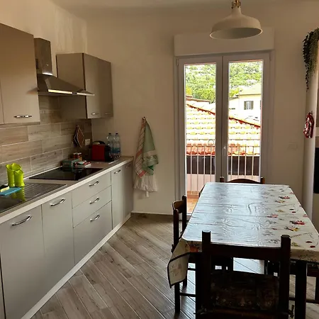 Casa Marisa Nyaraló Camporosso